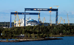 skeppsvarv på långt avstånd