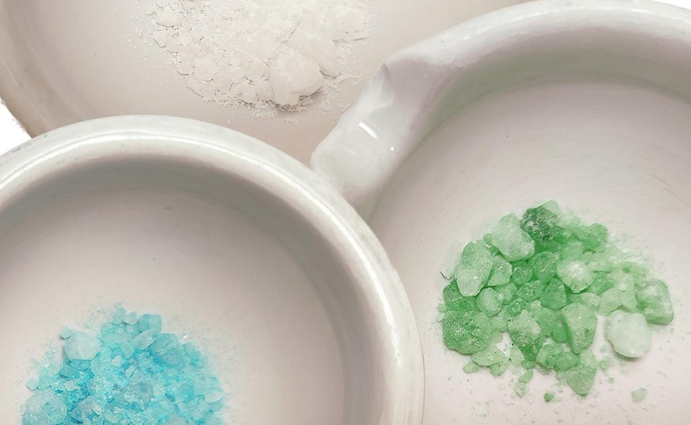 färggranna kristaller