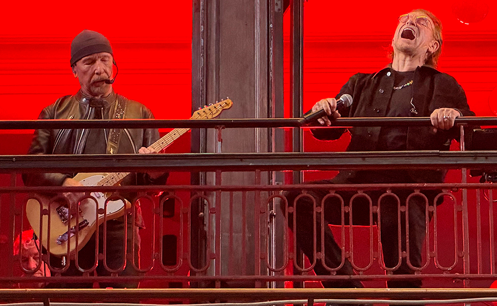 U2